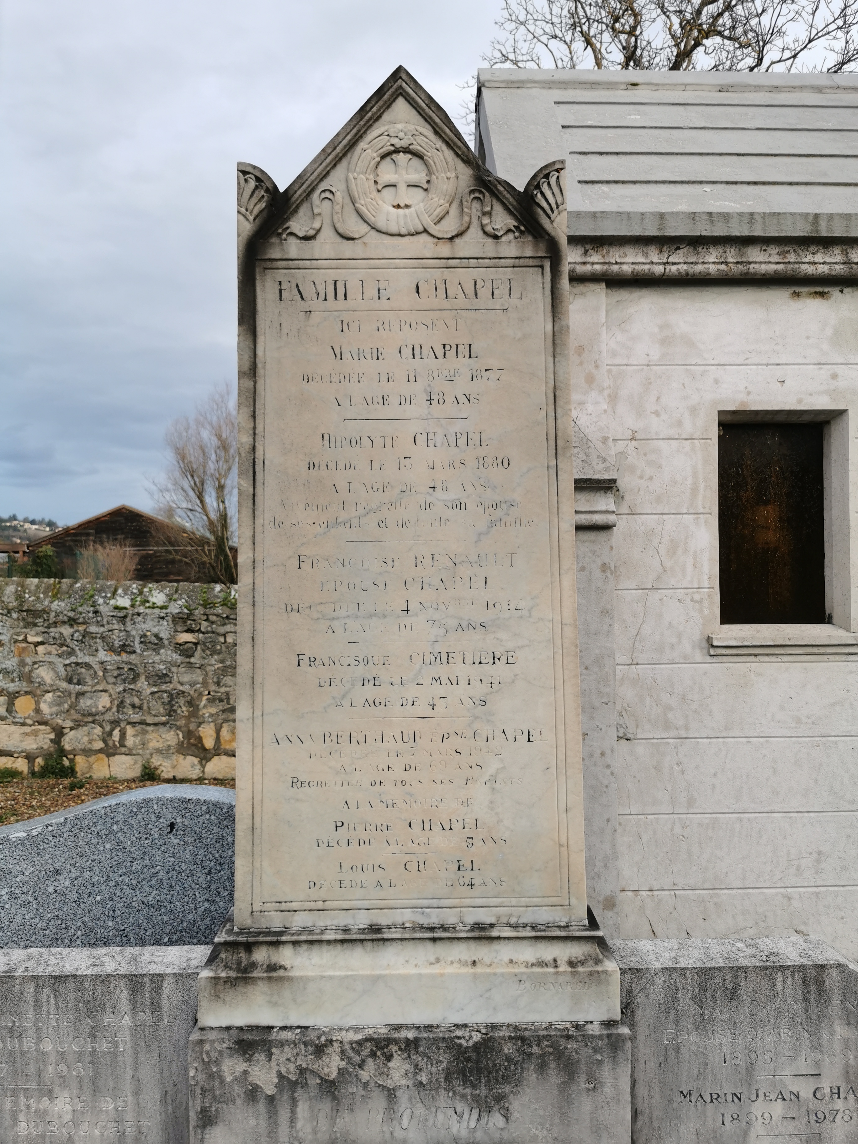 stèle avant restauration des gravures